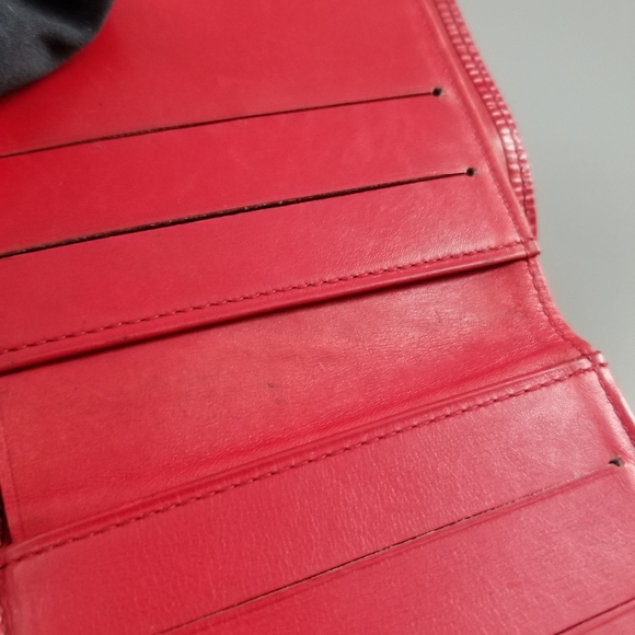 LOUIS VUITTON Red Epi Portefeuille tresor wallet - Picture 14 of 16